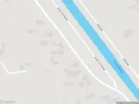 Politie met grote spoed naar de Achter het Kanaal in Emmen vanwege ongeval met letsel