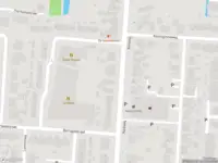 Ambulance met grote spoed naar de Kerkweg in Lekkerkerk