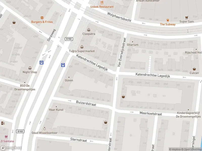 Ambulance met grote spoed naar de Katendrechtse Lagedijk in Rotterdam