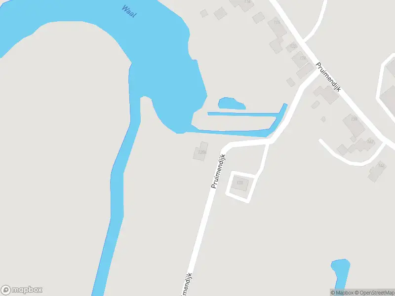 Ambulance met gepaste spoed naar de Pruimendijk in Ridderkerk