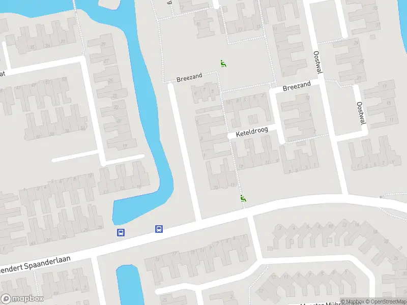 Ambulance met grote spoed naar de Kraggenburg in Volendam