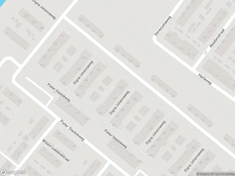 Ambulance met grote spoed naar de Digna Johannaweg in Hoogvliet Rotterdam