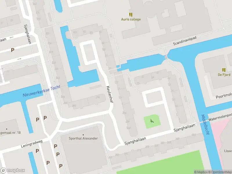 Ambulance met gepaste spoed naar de Keulenhof in Rotterdam