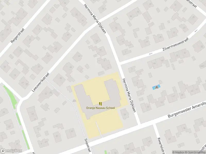 Ambulance met gepaste spoed naar de Zilvermeeuwstraat in Badhoevedorp