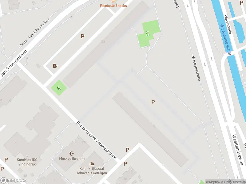 Ambulance met gepaste spoed naar de Burgemeester Zaneveldstraat in Maassluis