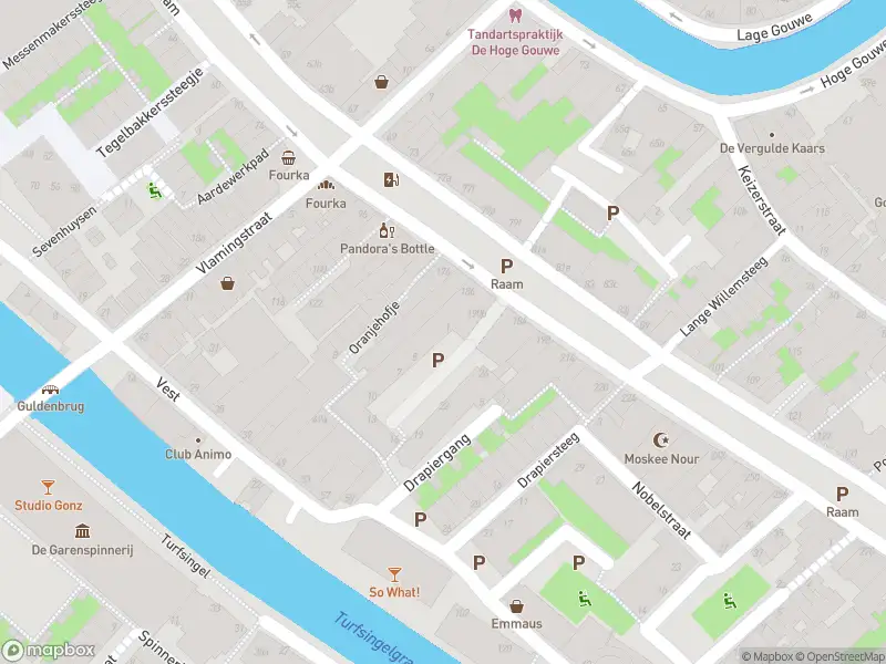 Ambulance met gepaste spoed naar de Japieserf in Gouda