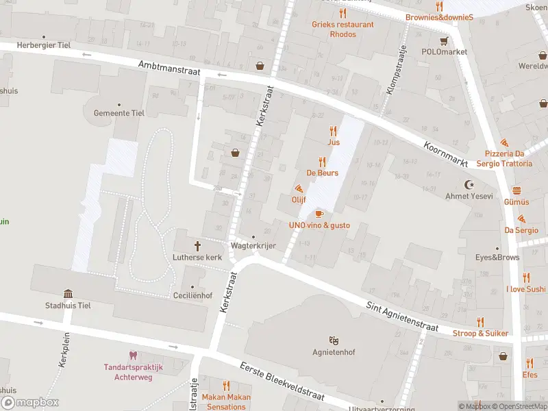 Brandweer met grote spoed naar de Waterstraat in Tiel vanwege waarnemen gaslucht