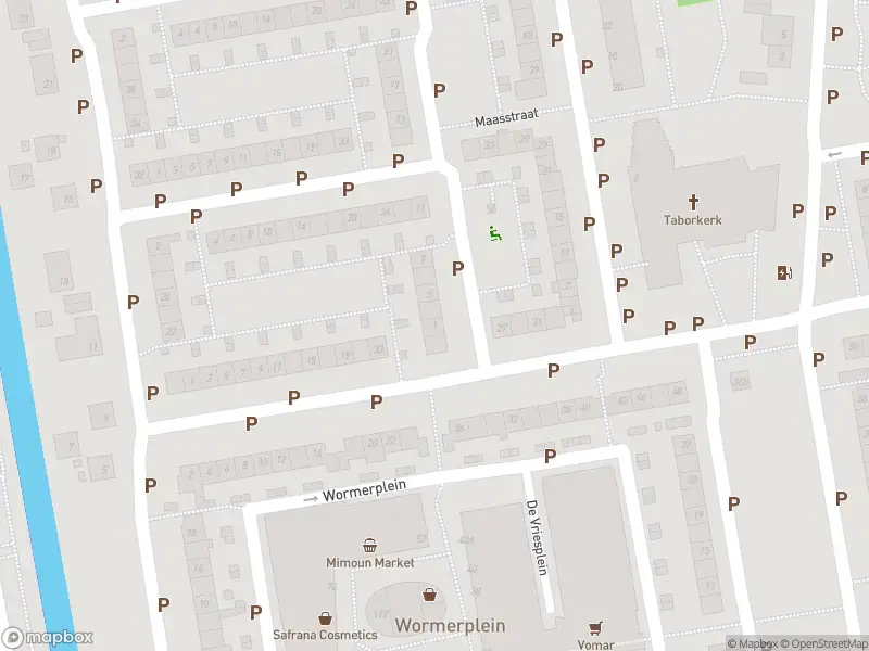 Ambulance met gepaste spoed naar de Rijnstraat in Purmerend