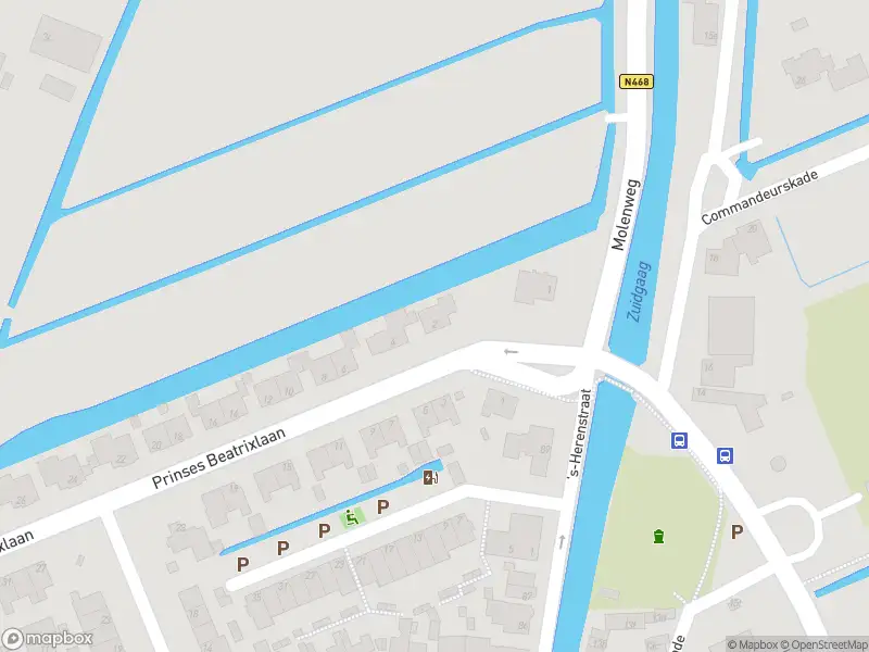 Ambulance met gepaste spoed naar de Prinses Beatrixlaan in Maasland