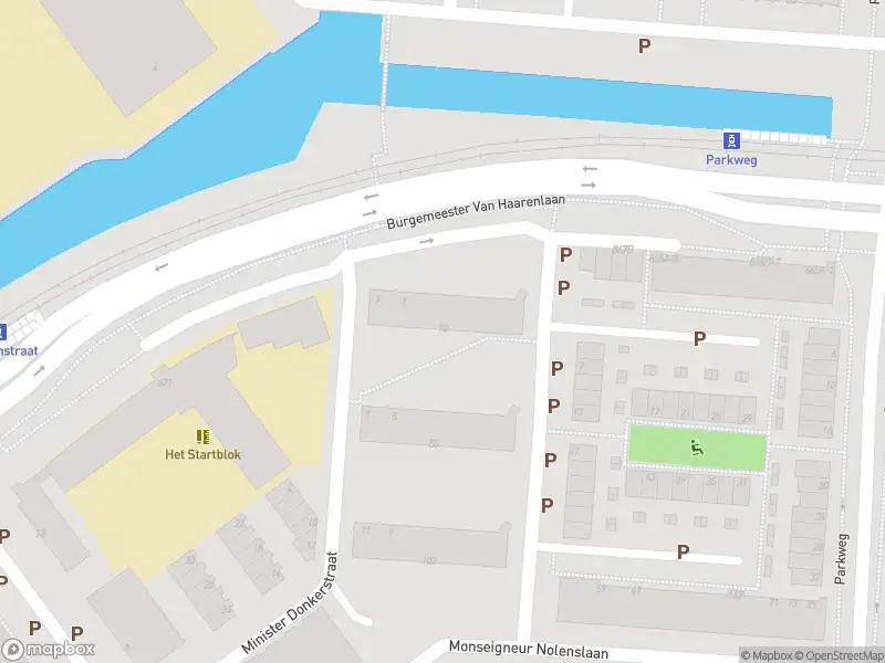 Ambulance met grote spoed naar de Van Heuven Goedhartstraat in Schiedam