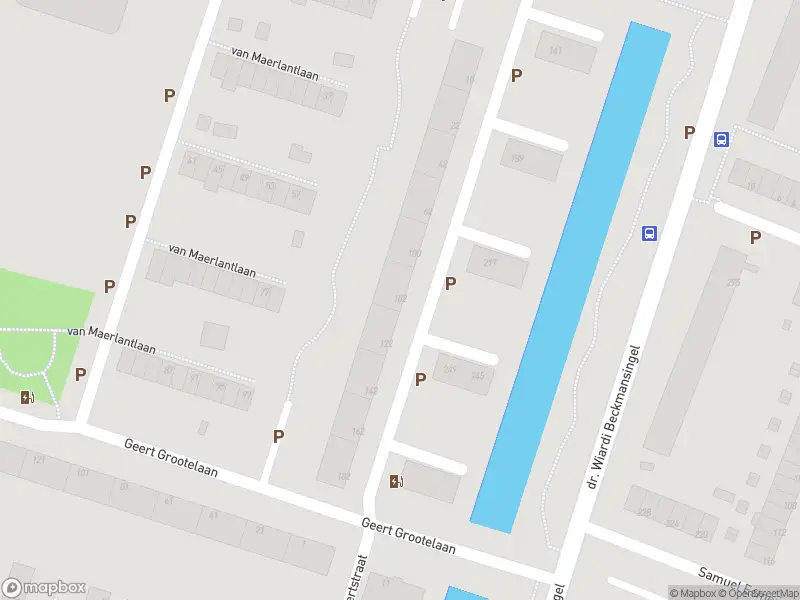 Ambulance met grote spoed naar de Datheenstraat in Vlaardingen