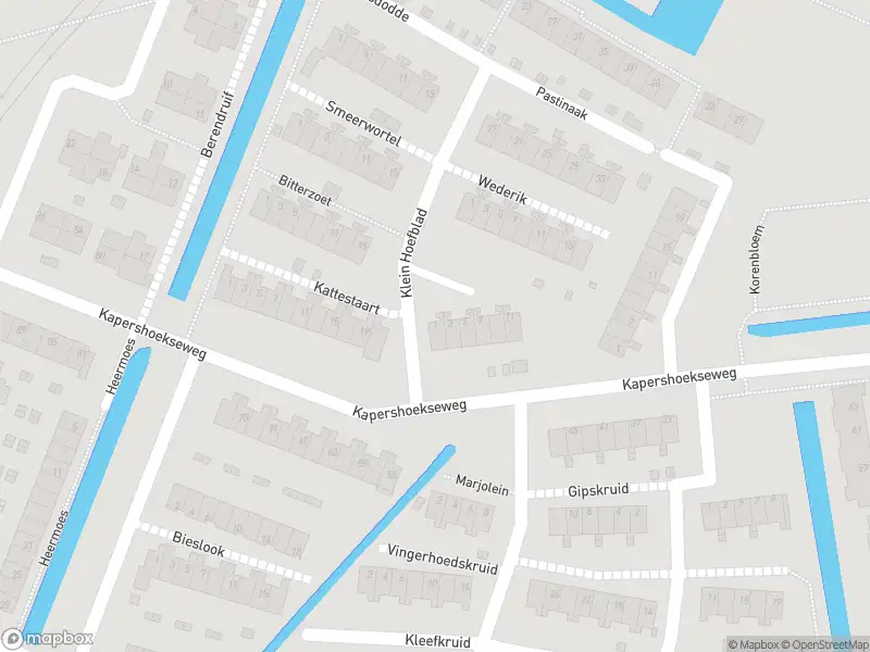 Ambulance met grote spoed naar de Hennepnetel in Hoogvliet Rotterdam vanwege drusoverlast