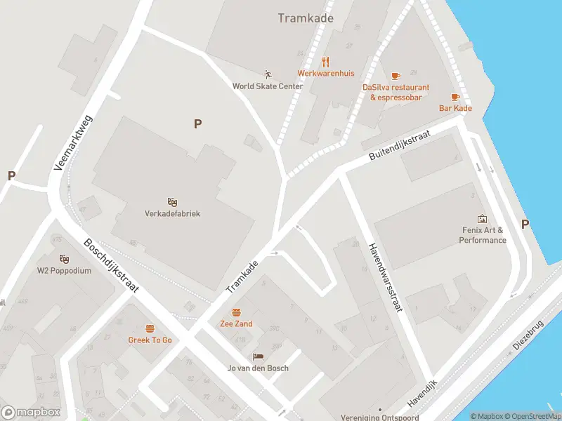 Brandweer met gepaste spoed naar de Tramkade in 's-Hertogenbosch vanwege een buitenbrand