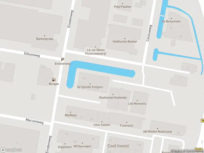 Brandweer met grote spoed naar de Einsteinweg in Bunschoten-Spakenburg vanwege gebouwbrand