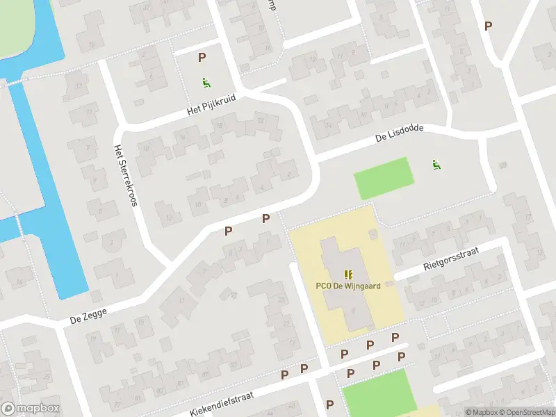 Brandweer met grote spoed naar de De Zegge in Zwartsluis vanwege afhijsen patient