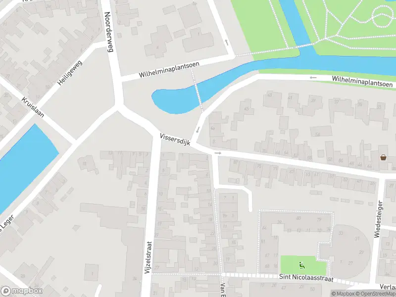 Brandweer met grote spoed naar de Sijbrandsplein in Enkhuizen vanwege afhijsen patient