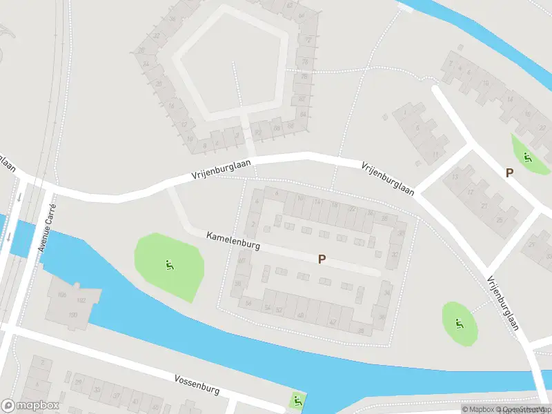 Ambulance met grote spoed naar de Kamelenburg in Barendrecht