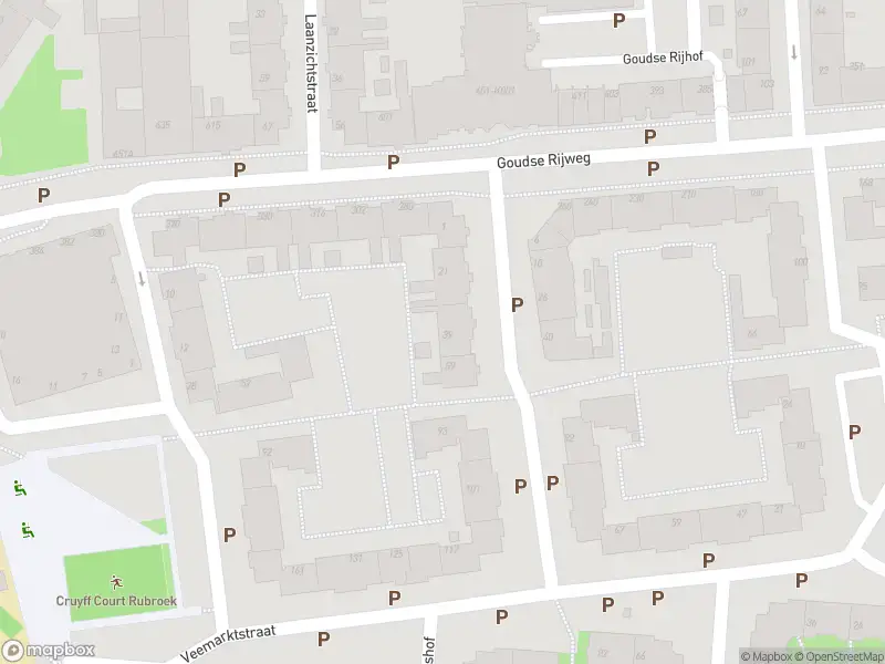 Ambulance met grote spoed naar de Hugo de Grootstraat in Rotterdam