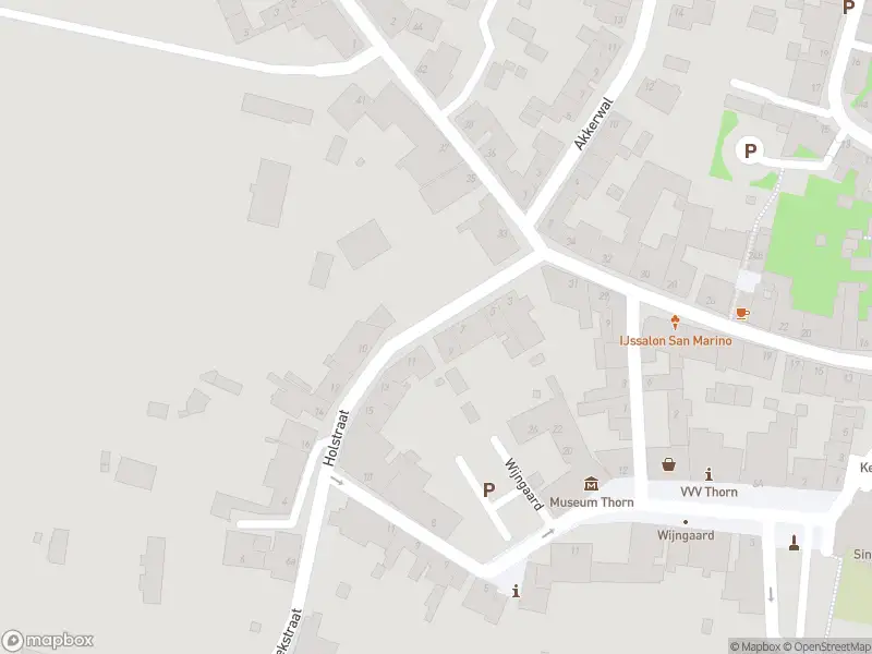 Ambulance met grote spoed naar de Holstraat in Thorn