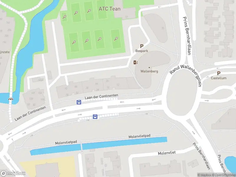 Ambulance met gepaste spoed naar de Laan der Continenten in Alphen aan den Rijn