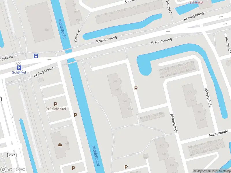 Ambulance met gepaste spoed naar de Akkerwinde in Capelle aan den IJssel