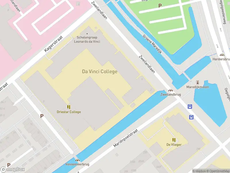 Ambulance met gepaste spoed naar de Zweilandlaan in Leiden