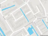 Ambulance met gepaste spoed naar de Dreefstraat in Streefkerk