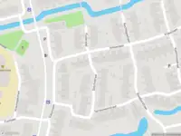 Ambulance met grote spoed naar de Spechtstraat in Delft