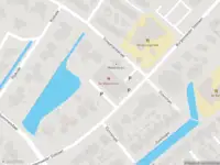 Ambulance met grote spoed naar de Watertoren in Meerkerk