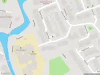 Ambulance met grote spoed naar de Dijkerwaal in Pijnacker