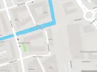 Ambulance met grote spoed naar de Zwenkgras in Pijnacker