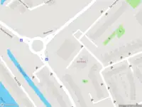 Ambulance met grote spoed naar de Seringenstraat in Maassluis