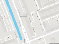 Ambulance met gepaste spoed naar de Lepelaarsingel in Vlaardingen