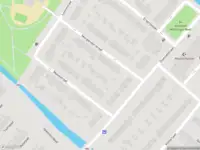 Politie naar de Hoefbladlaan in Arnhem vanwege aanrijding met letsel