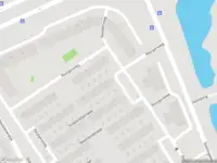 Ambulance met gepaste spoed naar de Schoorsteenvegerspad in Amsterdam vanwege schoorsteenbrand