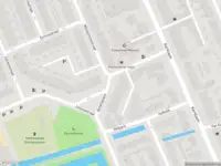 Ambulance met grote spoed naar de Amaliaplein in Wateringen