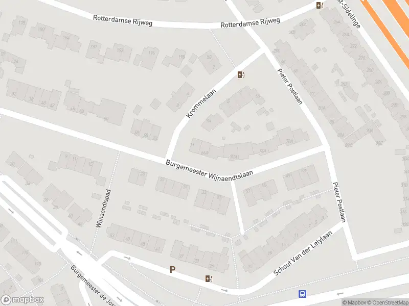 Ambulance met grote spoed naar de Burgemeester Wijnaendtslaan in Rotterdam