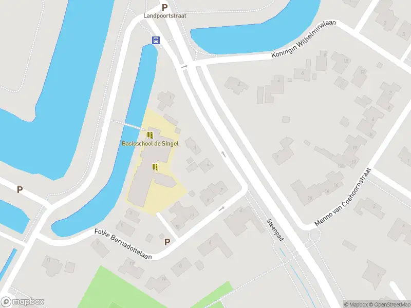 Brandweer met grote spoed naar de Folke Bernadottelaan in Willemstad vanwege reanimatie