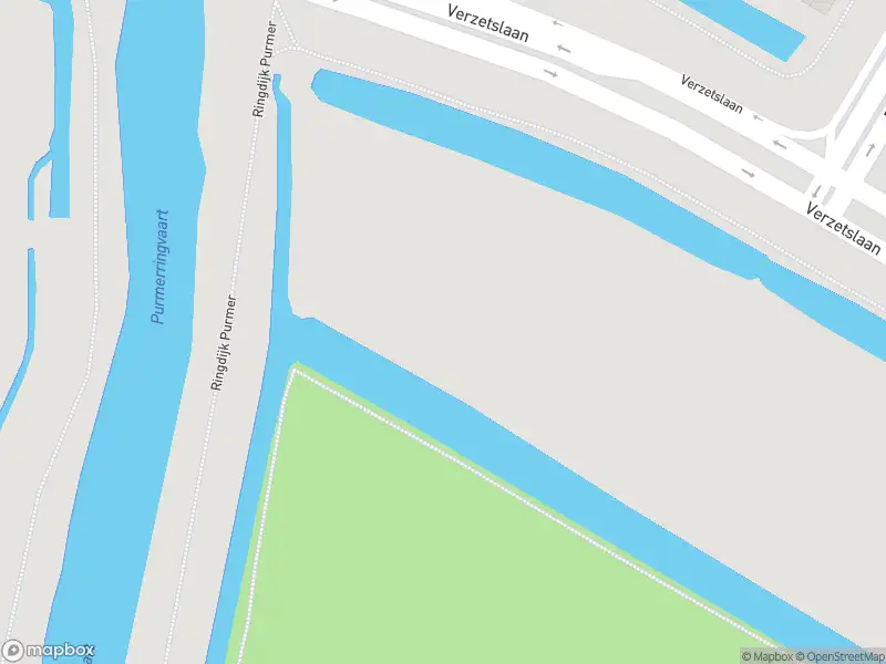 Ambulance met grote spoed naar de Verzetslaan in Purmerend