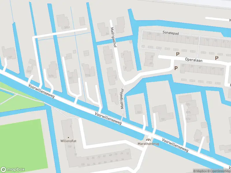 Ambulance met grote spoed naar de Madrigaalhof in Gouda