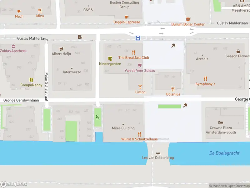 Ambulance met grote spoed naar de George Gershwinlaan in Amsterdam