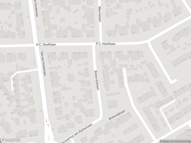 Ambulance met grote spoed naar de Bilderdijklaan in Driehuis