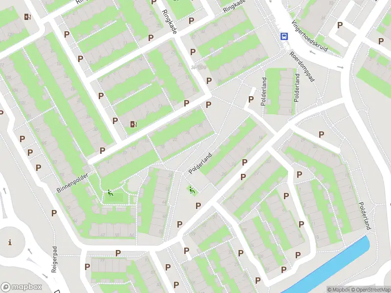 Ambulance met grote spoed naar de Polderland in Diemen