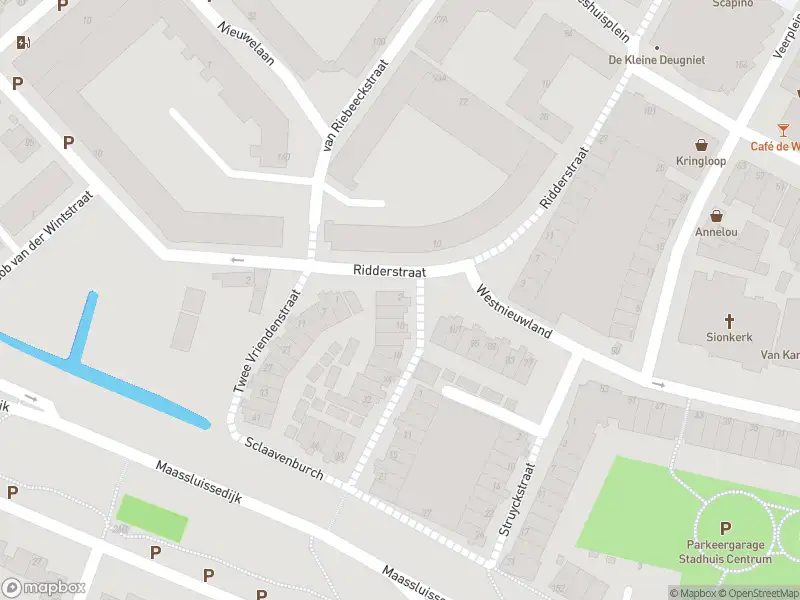 Ambulance met gepaste spoed naar de Sclaavenburch in Vlaardingen