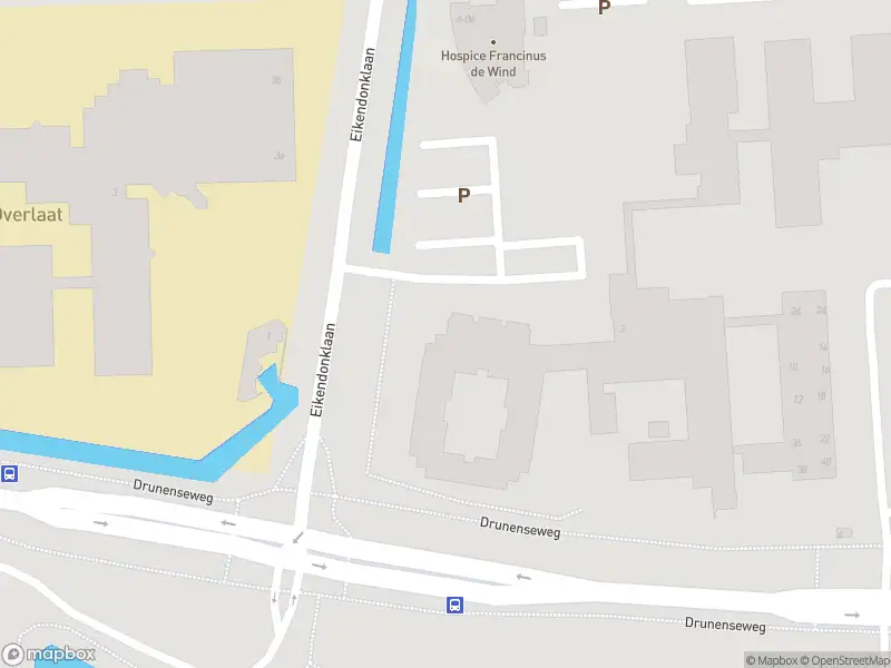 Brandweer en politie met gepaste spoed naar de Eikendonklaan in Waalwijk