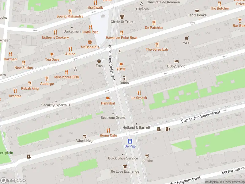 Ambulance met gepaste spoed naar de Leeuwendalersweg in Amsterdam