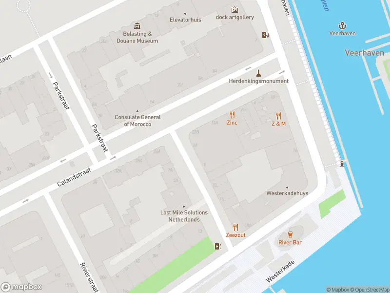 Ambulance met grote spoed naar de Zeemansstraat in Rotterdam