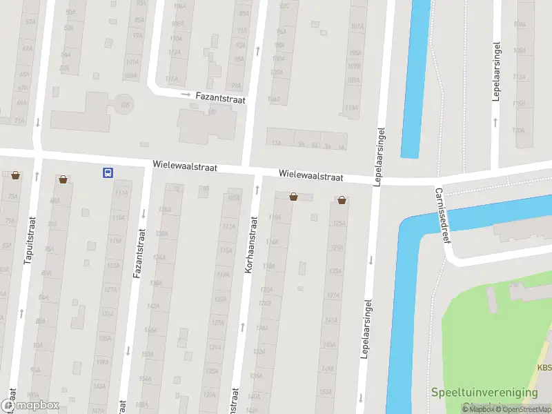 Ambulance met grote spoed naar de Korhaanstraat in Rotterdam