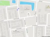 Politie met grote spoed naar de Brasschaatstraat in Breda vanwege letsel