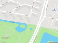 Brandweer met grote spoed naar de Platostraat in Amsterdam vanwege afhijsen patient